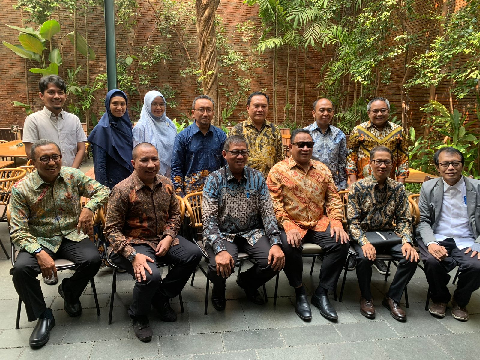 MAKSIMALKAN PROGRAM KEMANUSIAAN YMI ITS SIAP BERKOLABORASI BERSAMA IKA ITS